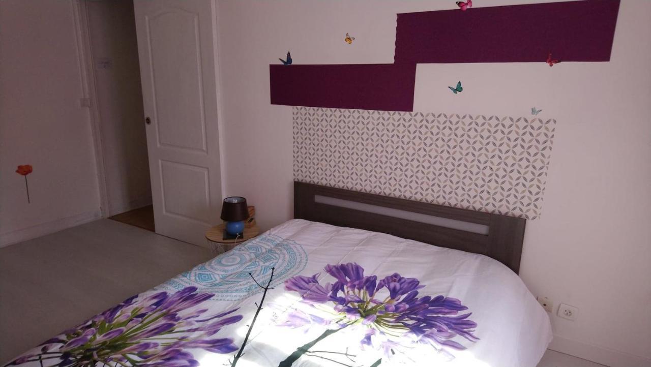 Gite Pour 6 Ou Chambre Pour 2 A Formigny Ngoại thất bức ảnh